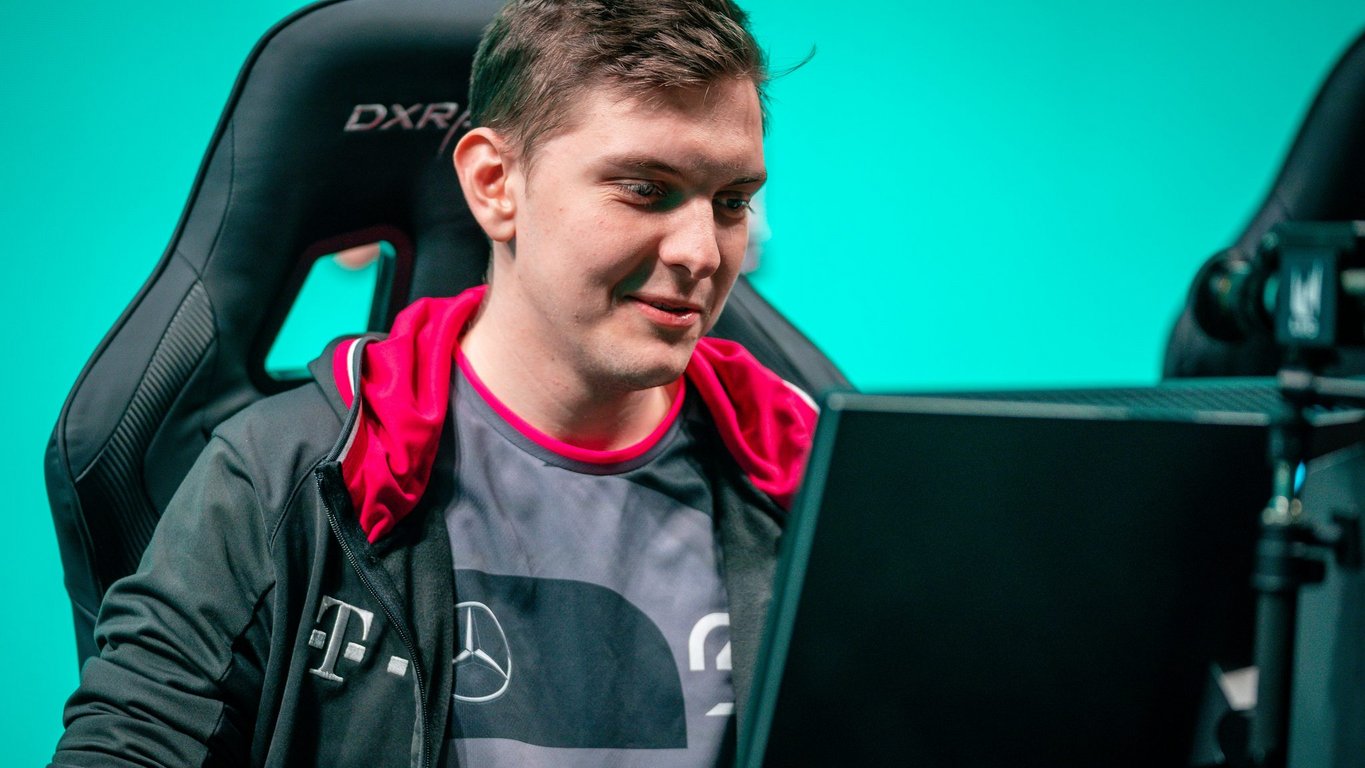Selfmade to replace Broxah according to sources