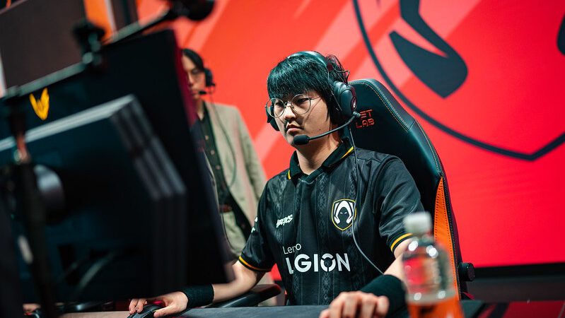 Sources: T1 sign Ruby as Faker replacement